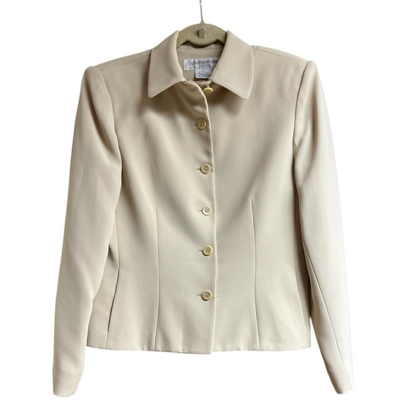 Jones New York Jackets & Blazers - Jones New York women’s blazer light tan size 8P